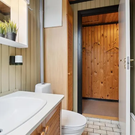 Beautiful In With Kitchen Hadsund